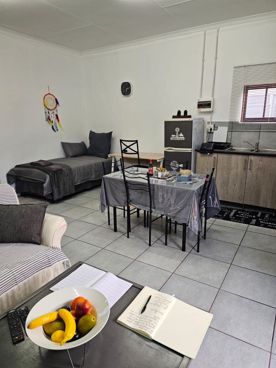 To Let 1 Bedroom Property for Rent in Olifantshoek Northern Cape